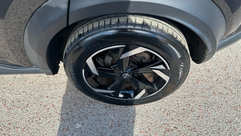 Nissan Juke 1.6 Hybrid N-Connecta 5dr Auto Hybrid Hatchback